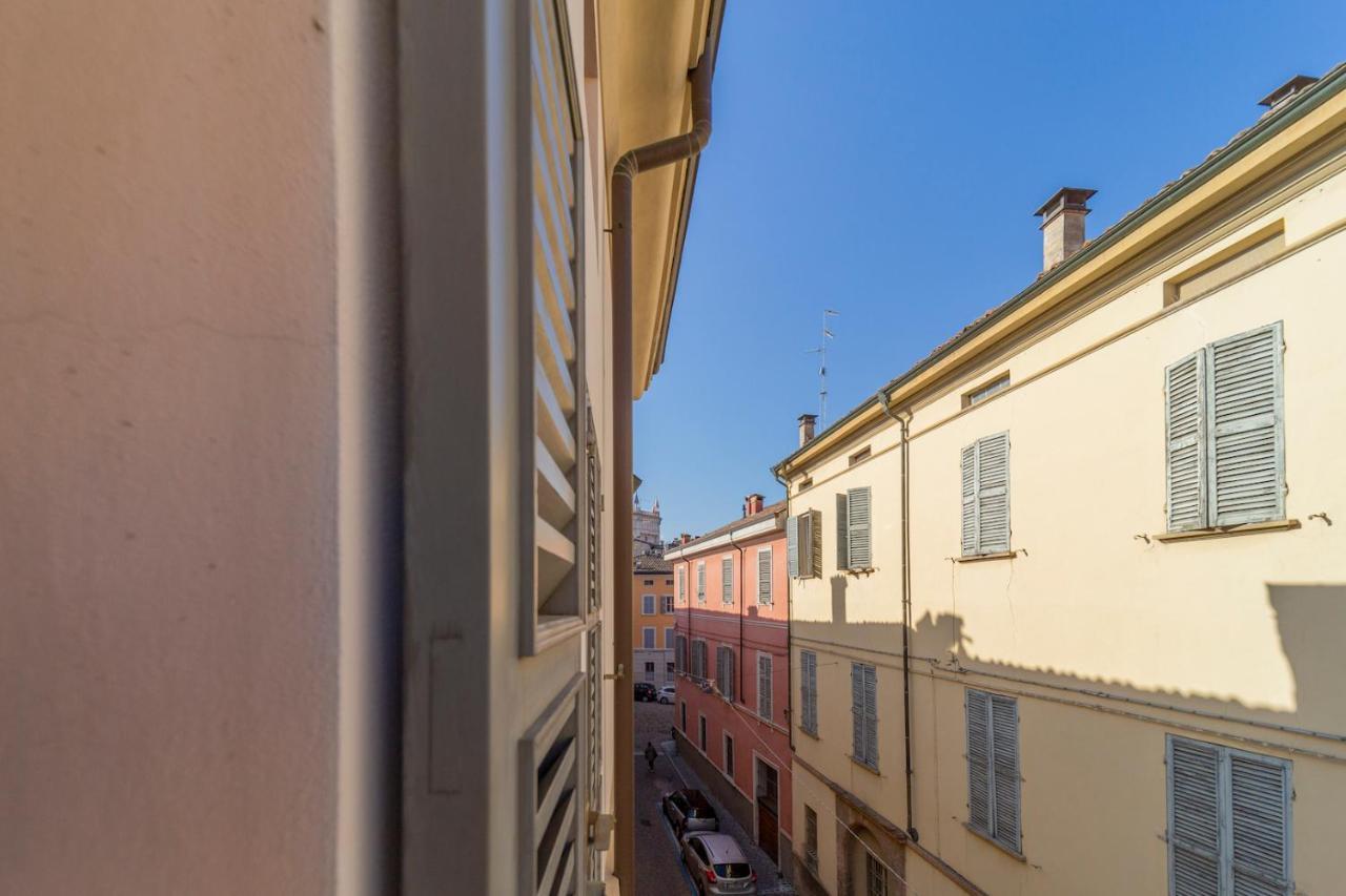 Ferienwohnung Parrot House - Casa In Centro A Parma Exterior foto