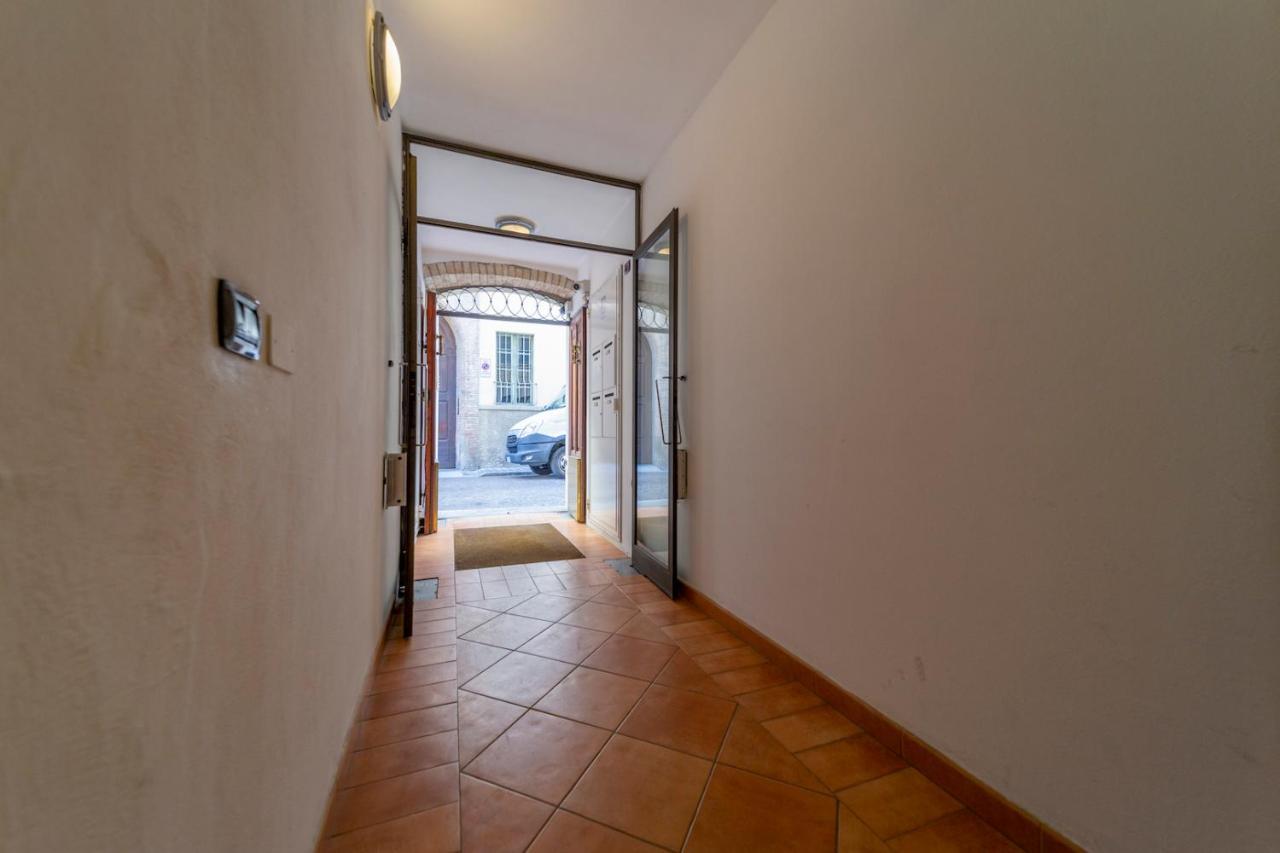 Ferienwohnung Parrot House - Casa In Centro A Parma Exterior foto